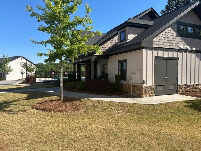 Building Photo - 6412 Mountain Home Way