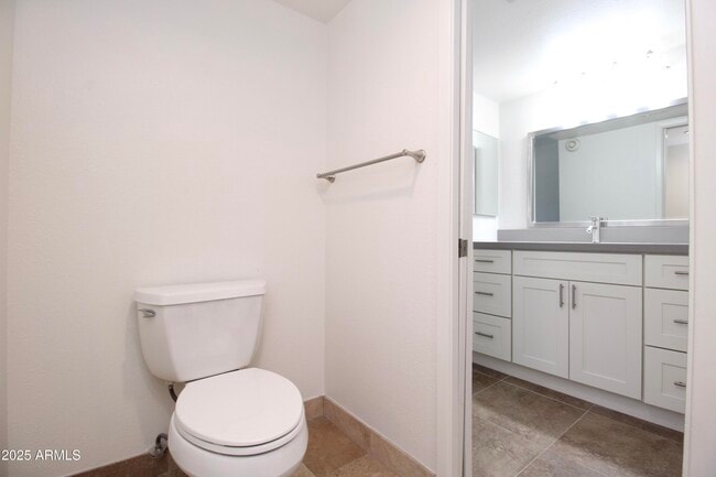 Building Photo - 5998 N 78th St