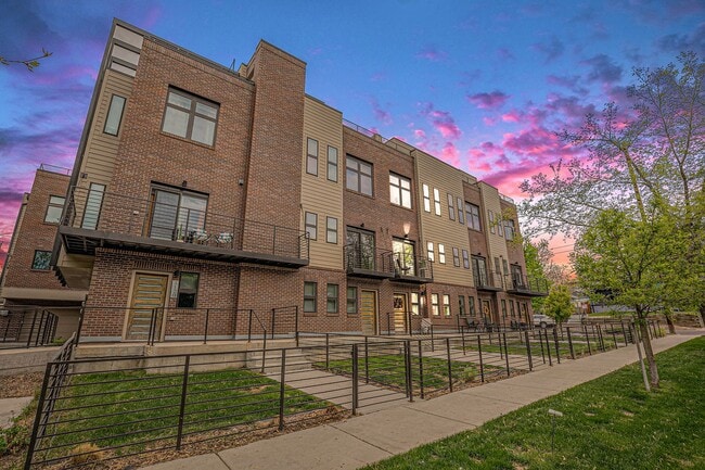 Building Photo - 3148 W 29th Ave
