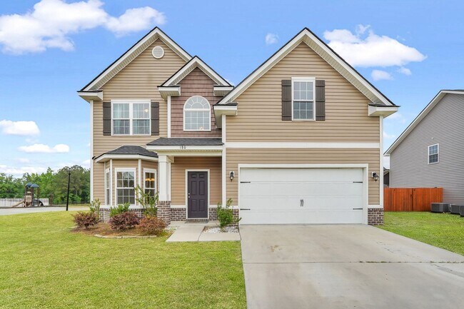 Building Photo - COMING EARLY JUNE 2026! (Pet Friendly)