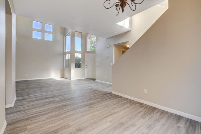 Building Photo - Short Term Lease for 3 BR Home in Summerlin