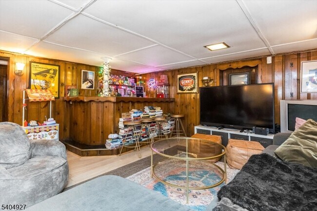 Building Photo - 398 Elmwood Ave