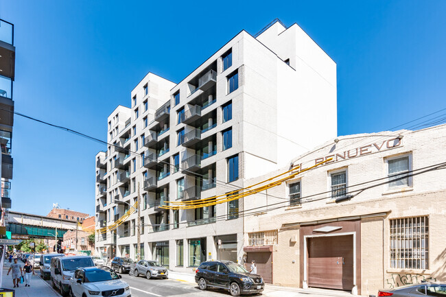 Building Photo - VIDA 52