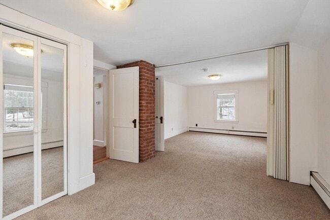 Building Photo - 18 Ayer Rd