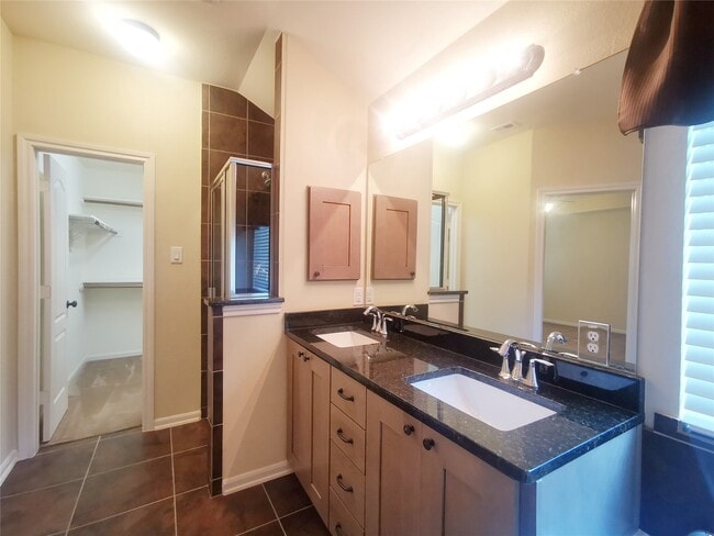 Building Photo - 4939 Ginger Bluff Trail