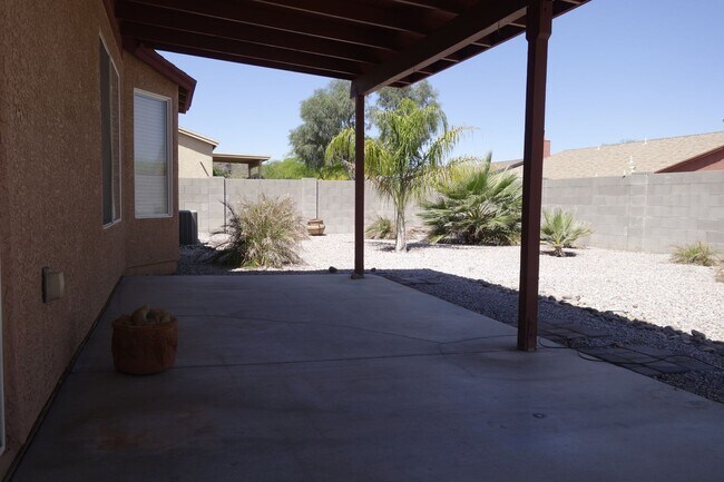 Building Photo - 7744 W Rising Moon Way