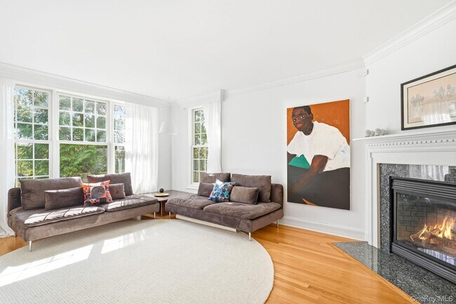 Building Photo - 60 Hillside Ln