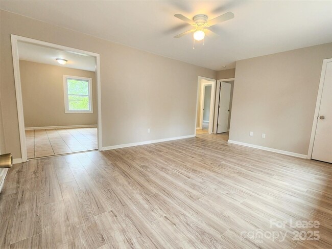 Building Photo - 675 Faith Dr SW