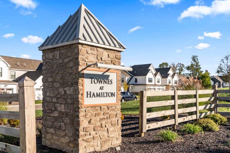 Building Photo - 6385 Hamilton Woods Blvd S