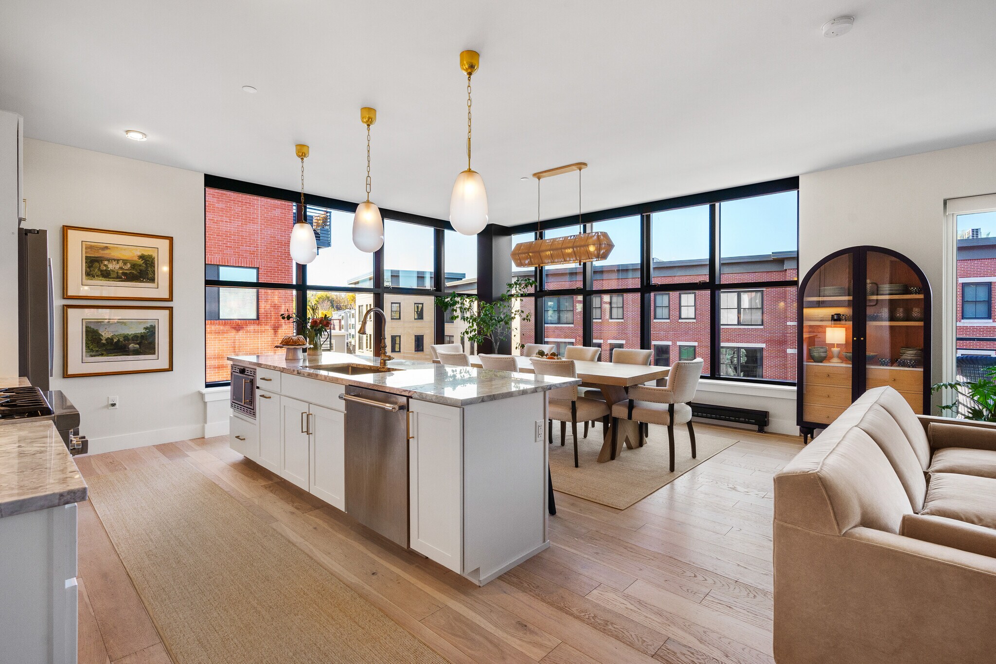 Building Photo - 383 Commercial St