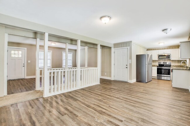 Building Photo - 8596 Timber Lane Dr