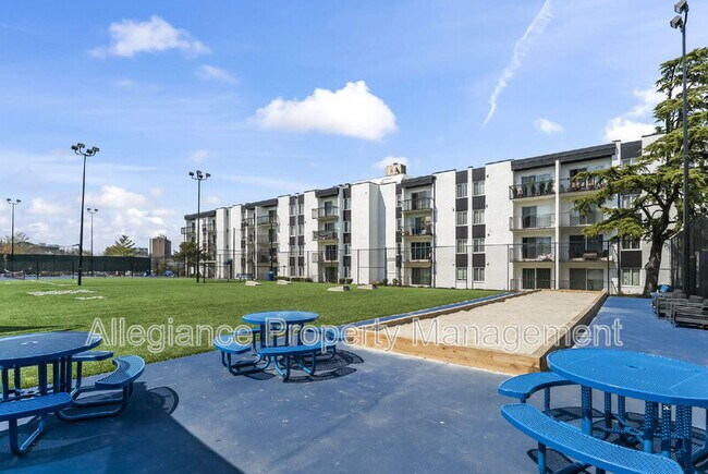 Building Photo - 60 S Van Dorn St