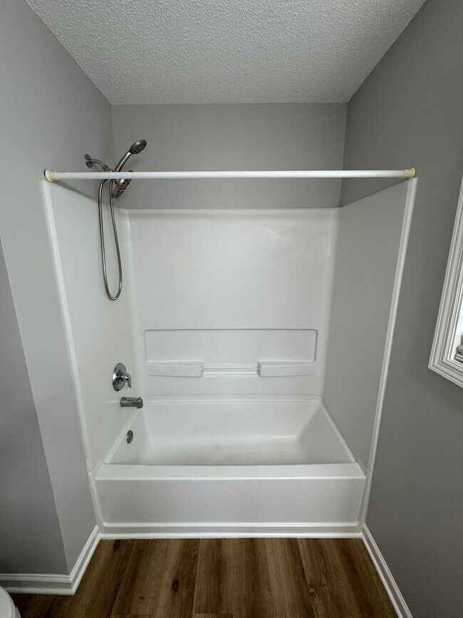 Building Photo - Beautiful Bluffton 3 Bedroom Home in The Willows-Pet Friendly