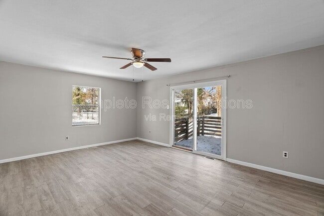 Building Photo - 409 Caithness Rd