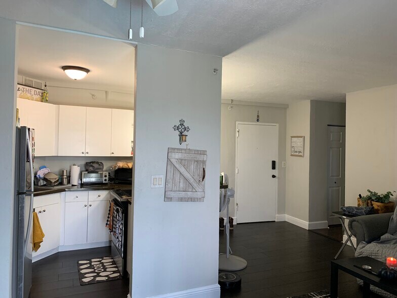 Kitchen - 3315 58th Ave S