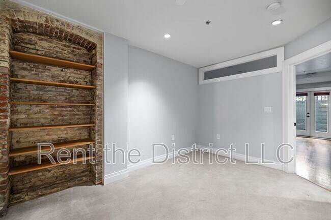 Building Photo - 1109 M St NW
