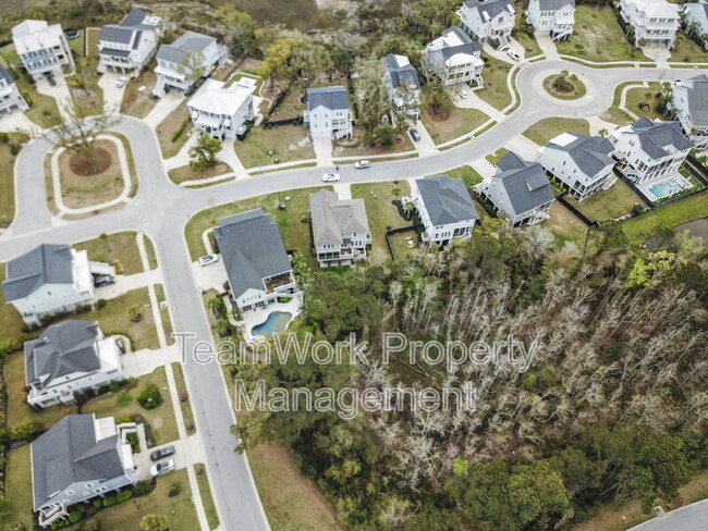 Building Photo - 1485 Menhaden Ln