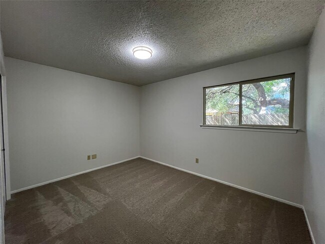 Building Photo - 11510 Powder Mill Trail