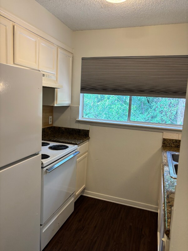 Building Photo - 2906 Sweeney Ln