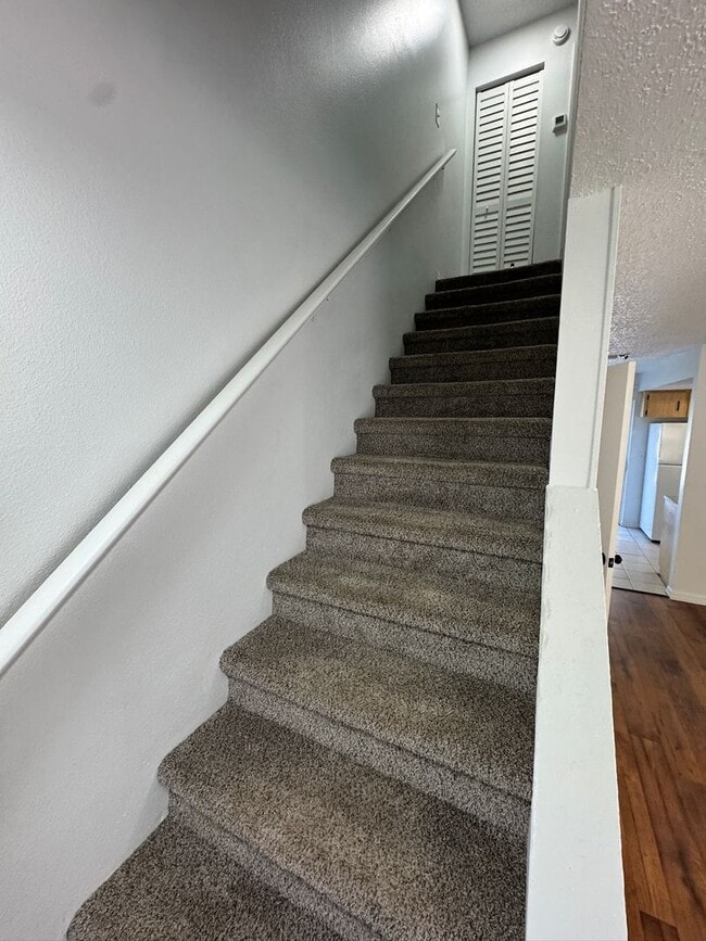 Building Photo - 1735 NE 14th St