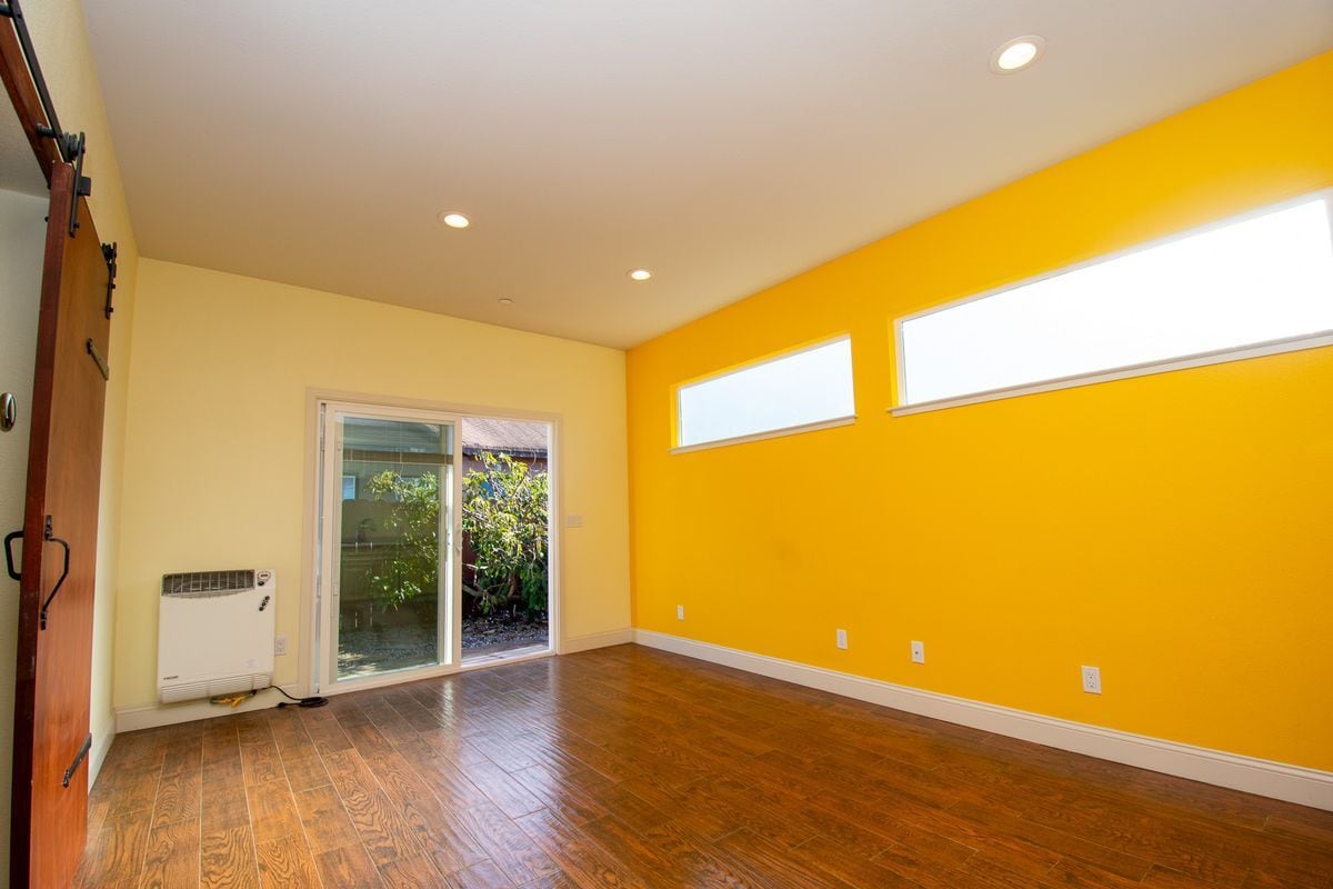 Building Photo - 40 Encina Ave