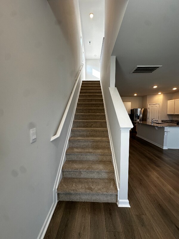 Building Photo - 1525 Ashgrove Pl