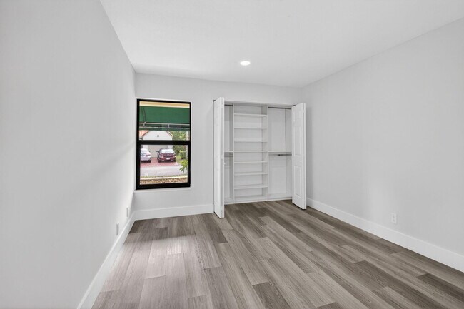 Building Photo - 6545 Las Flores Dr
