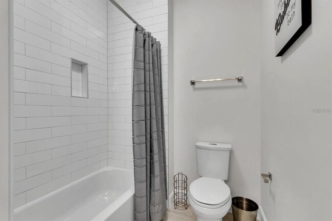 Building Photo - 474 Hazelnut Ct