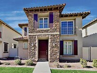 Building Photo - 853 S Huish Dr
