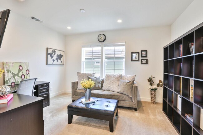 Building Photo - 1301 Morning Star Dr