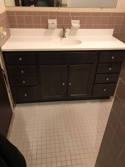 Building Photo - 9 Catherine St