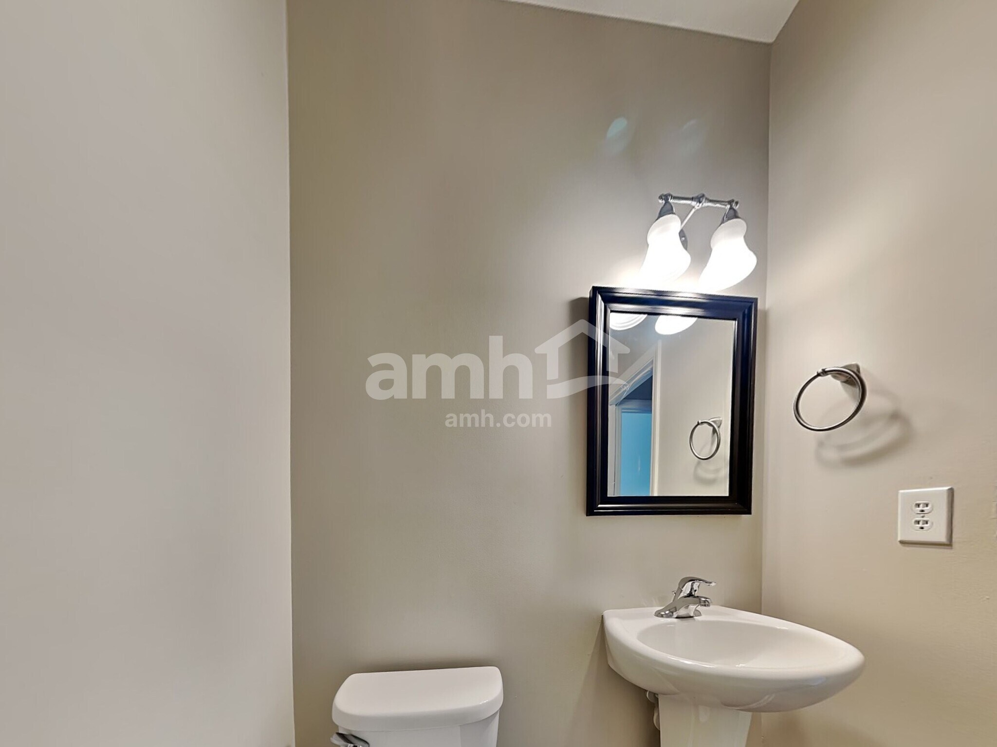 Building Photo - 123 Brookhaven Rd