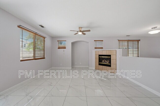 Building Photo - 7167 Elsa Ct