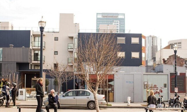 Building Photo - 580 Hayes St
