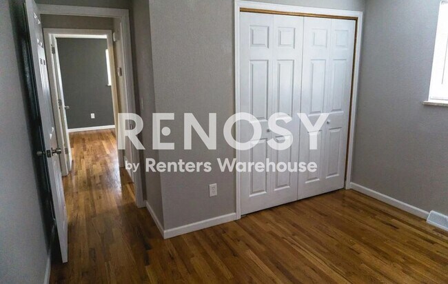 Building Photo - Spacious 4-Bedroom Duplex Near Anschutz Medical Campus – Available Now!