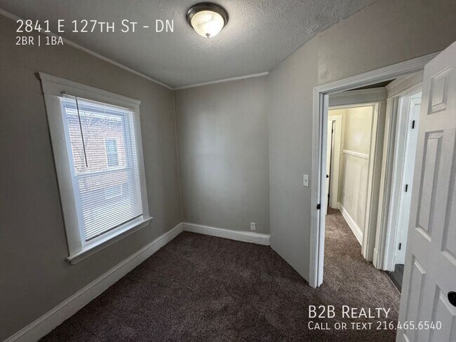 Building Photo - 2841 E 127th St