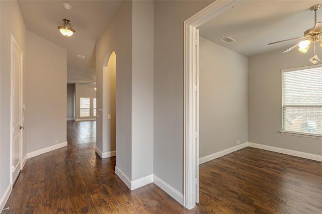 Building Photo - 4517 Springhurst Dr