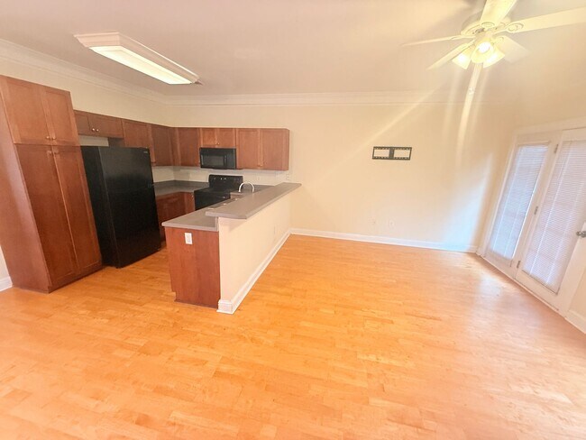 Building Photo - 161 Magnolia Bluff Dr