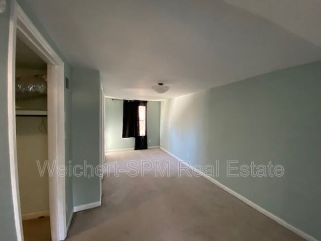 Building Photo - 410 S Greer St