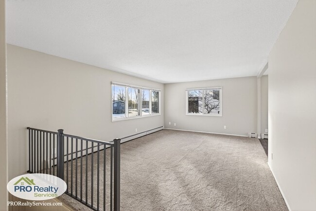 Building Photo - Recently Remodeled 4 Bedroom Home