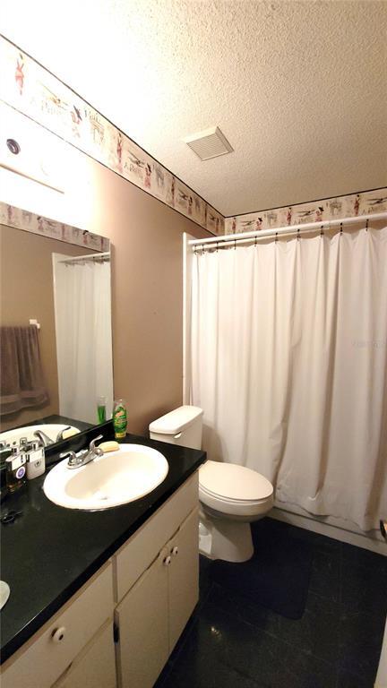 Building Photo - 564 W Central Ave