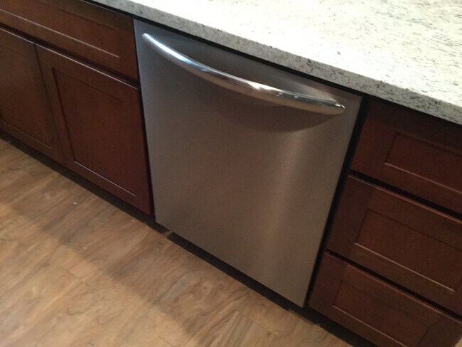 Building Photo - 1663 Burnside Pl