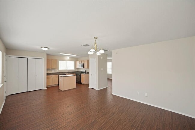 Building Photo - 1521 Nichole Woods Dr