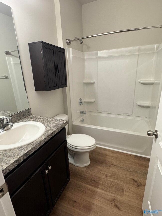 Building Photo - 115 Oak Terrace Ln