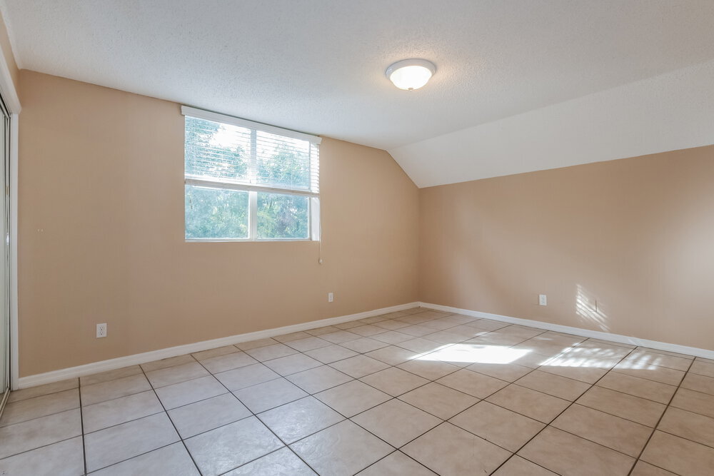 Building Photo - 1018 Pegel Ct