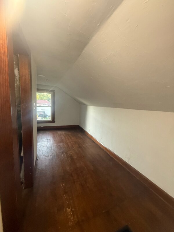 Building Photo - 536 N 15th St