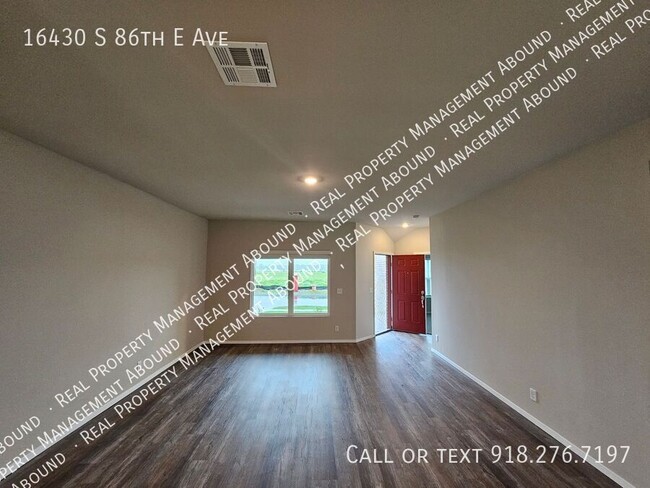 Building Photo - 16430 S 86th E Ave