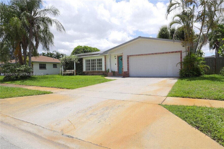 Building Photo - 7940 NW 9th St