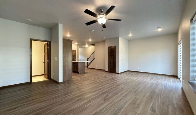 Building Photo - 6014 E Copper Pl