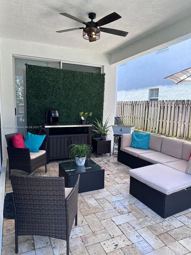 Building Photo - 11161 NW 77th Terrace